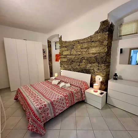 Revel Station To Cinque Terre Apartment