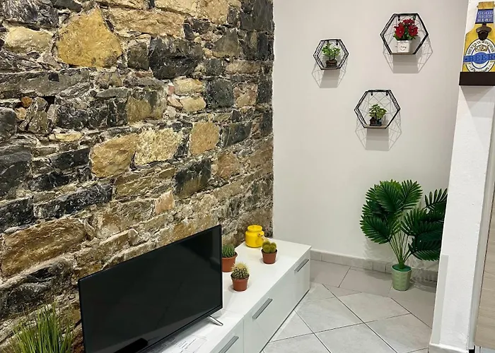 Revel Station To Cinque Terre Апартаменты