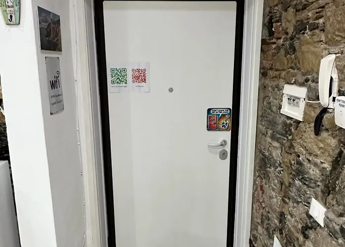 Апартаменты Revel Station To Cinque Terre Специя