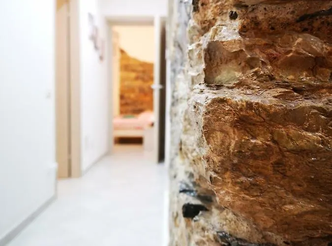 Revel Station To Cinque Terre Апартаменты *